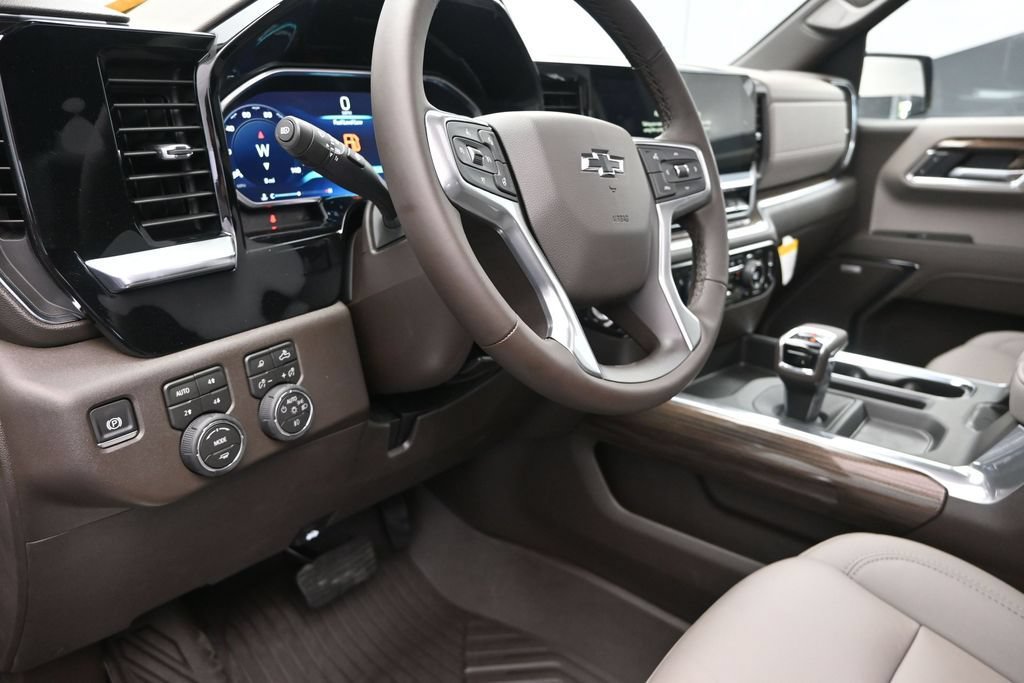 New 2026 Chevrolet Silverado 1500 LT Trail Boss w/ LT Trail Boss Premium Package AWD/4WD image 12