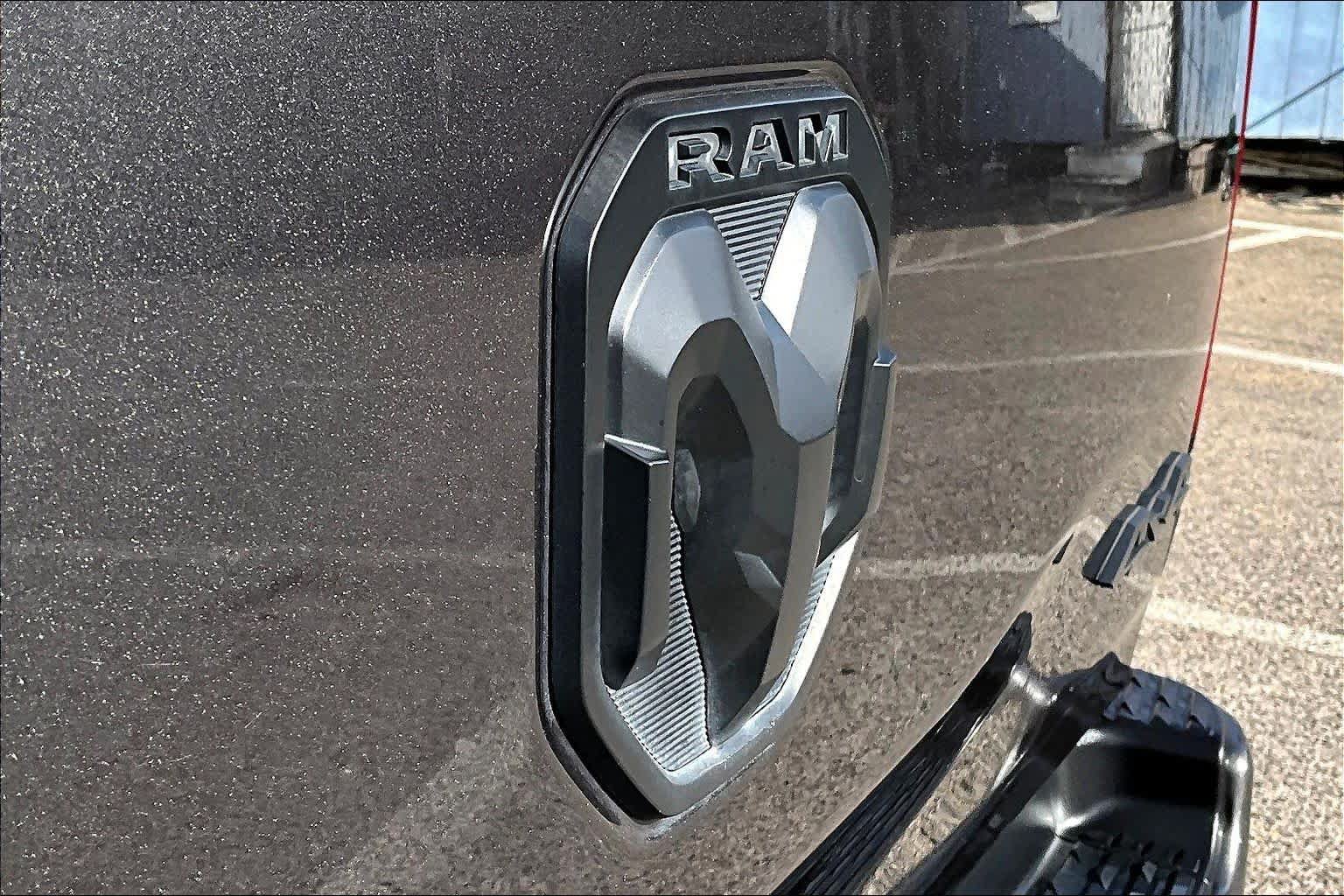 Used 2021 RAM 1500 Laramie AWD/4WD image 33