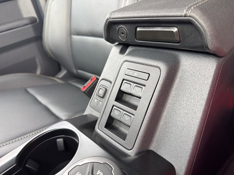 New 2025 Ford Bronco Badlands image 40