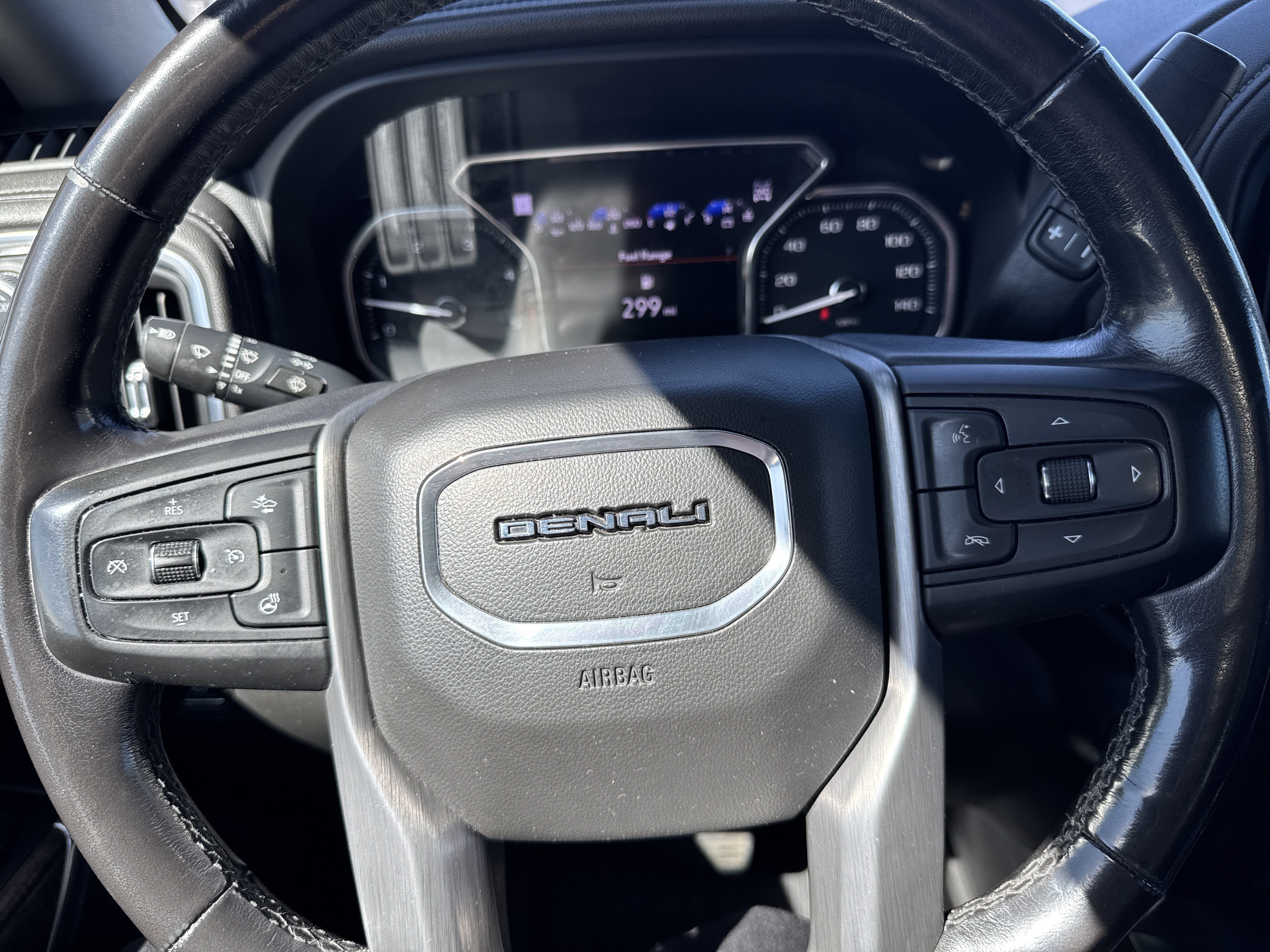 Used 2020 GMC Sierra 3500 Denali w/ Denali Ultimate Package AWD/4WD image 15