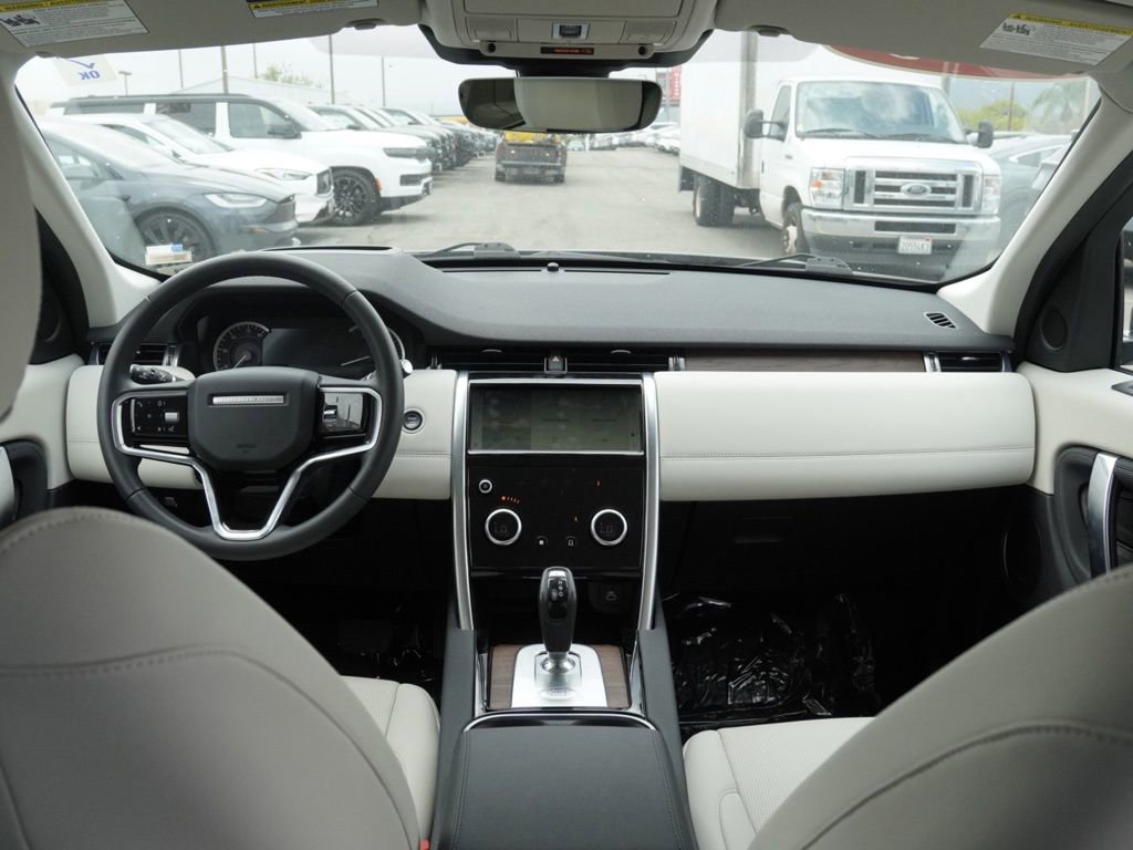 Used 2023 Land Rover Discovery Sport SE AWD/4WD image 19