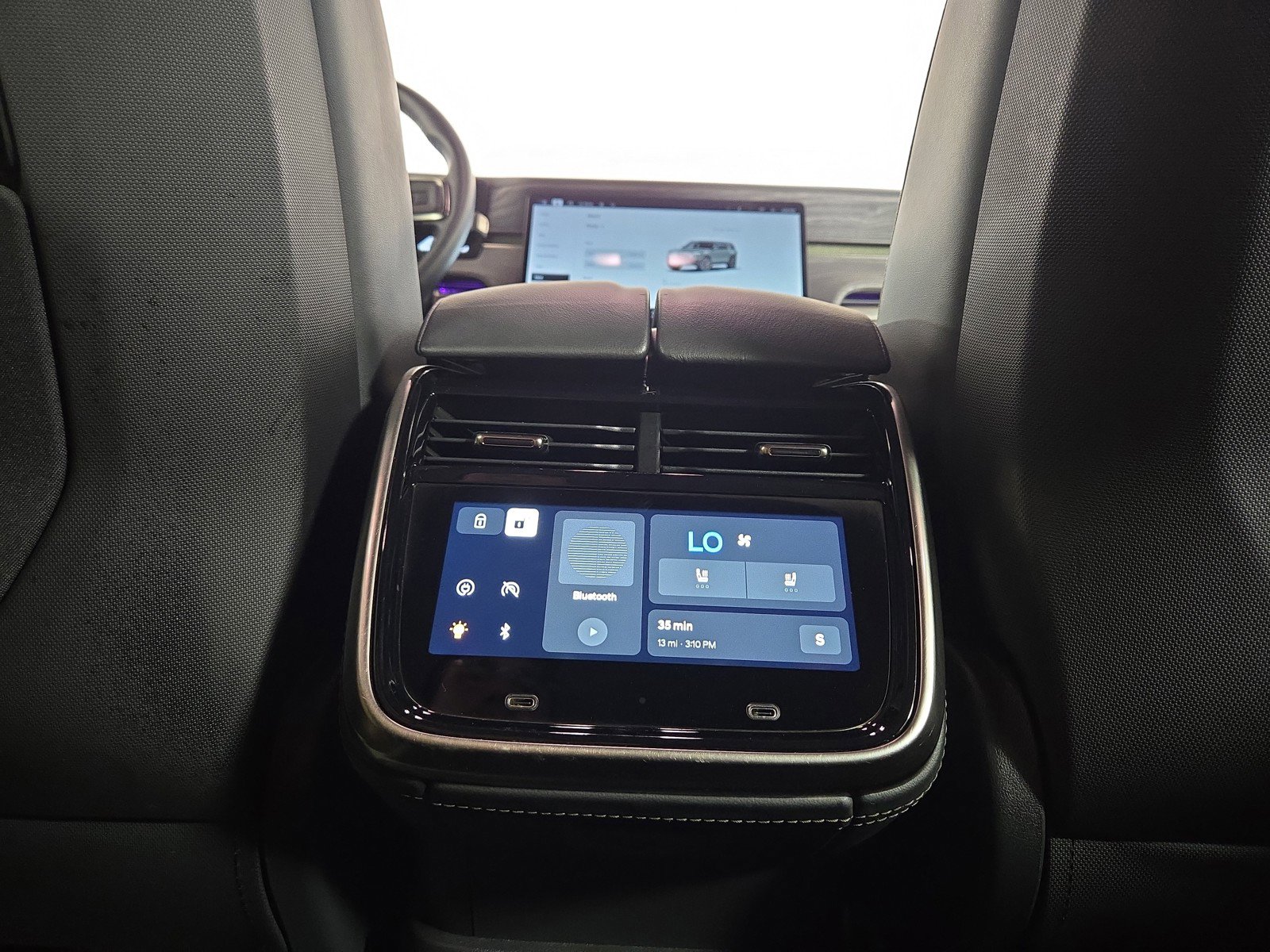 Used 2023 Rivian R1S Launch Edition image 30