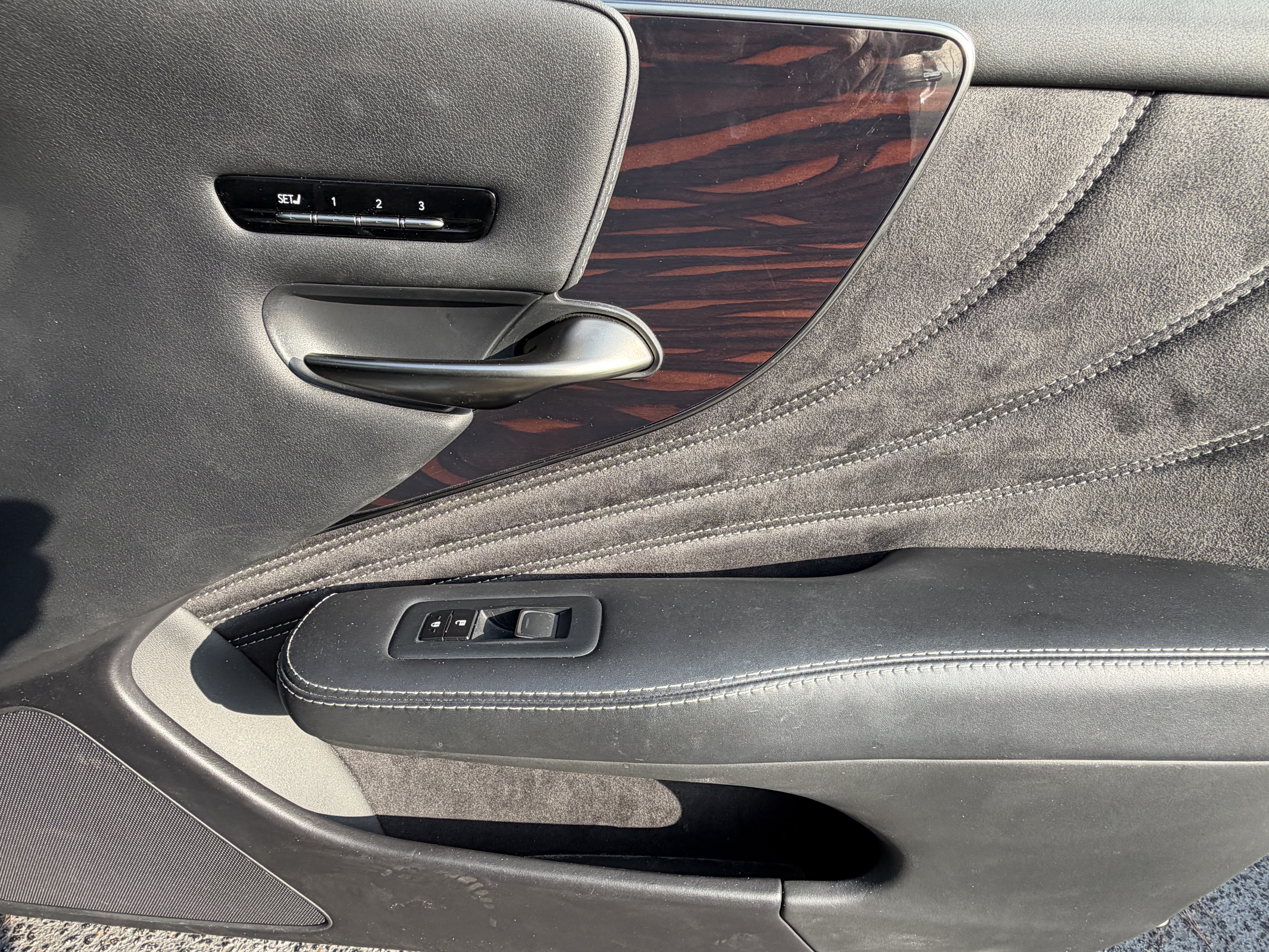 Used 2018 Lexus LS 500 w/ Interior Upgrade Package RWD image 45
