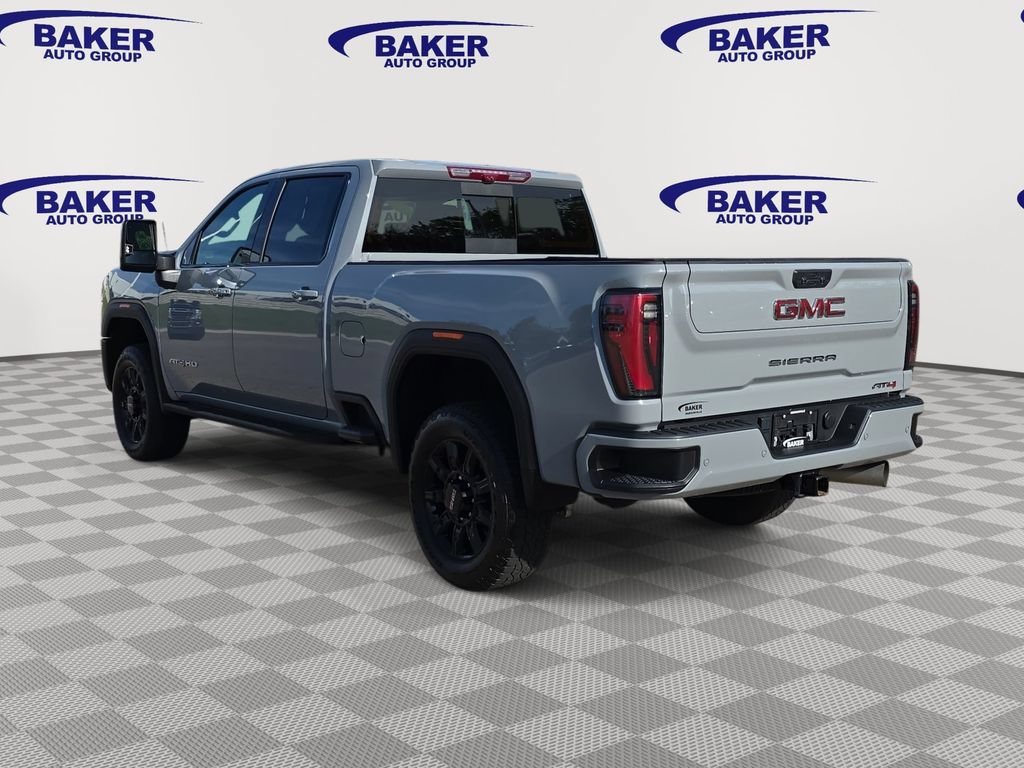 Used 2024 GMC Sierra 2500 AT4 w/ Technology Package AWD/4WD image 7