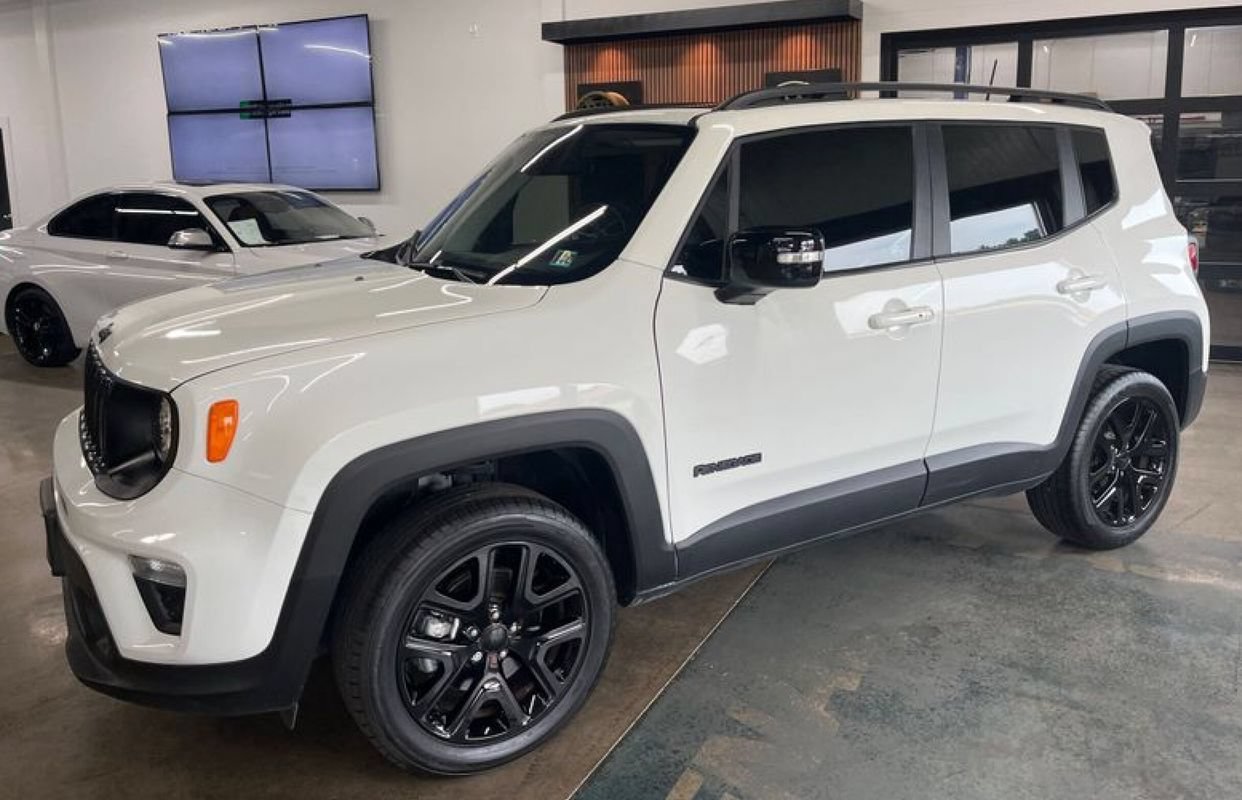 Used 2023 Jeep Renegade Altitude w/ Sun/Sound Group