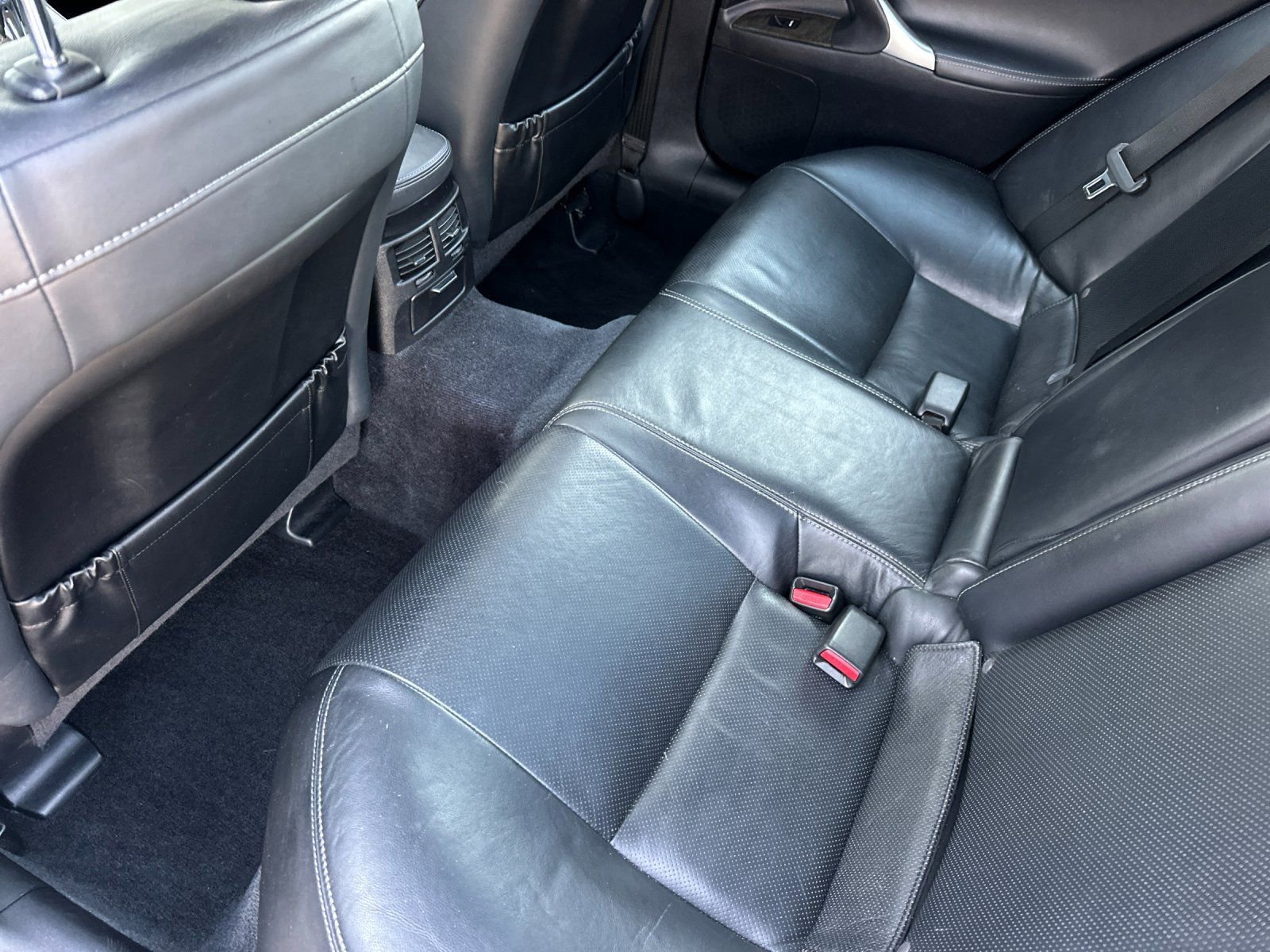 Used 2011 Lexus IS 250 w/ Premium Pkg Value Edition RWD image 12
