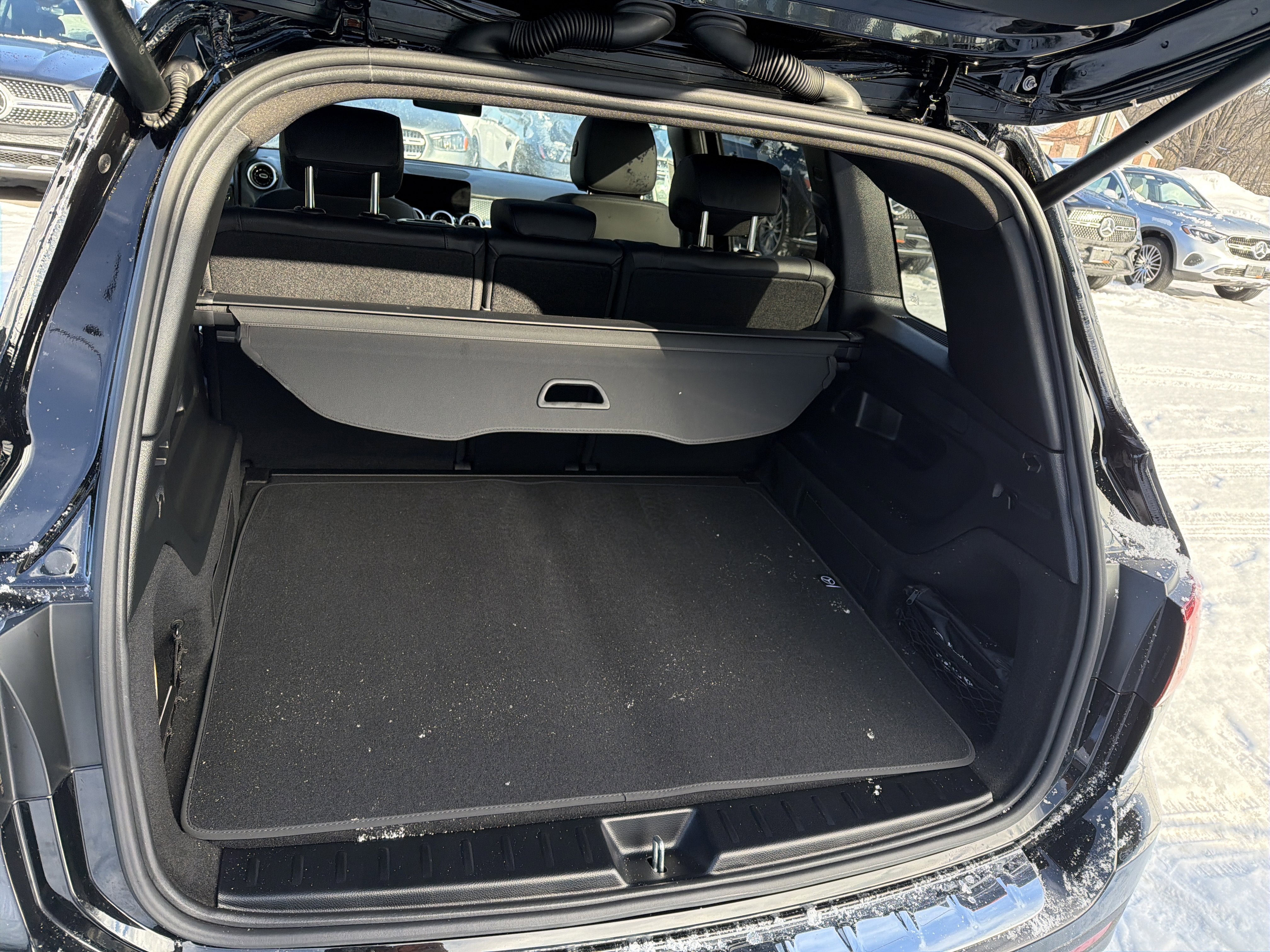 Used 2026 Mercedes-Benz GLB 250 4MATIC image 26