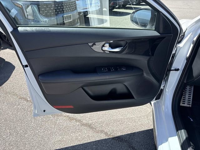 Used 2023 Kia Forte GT-Line image 13