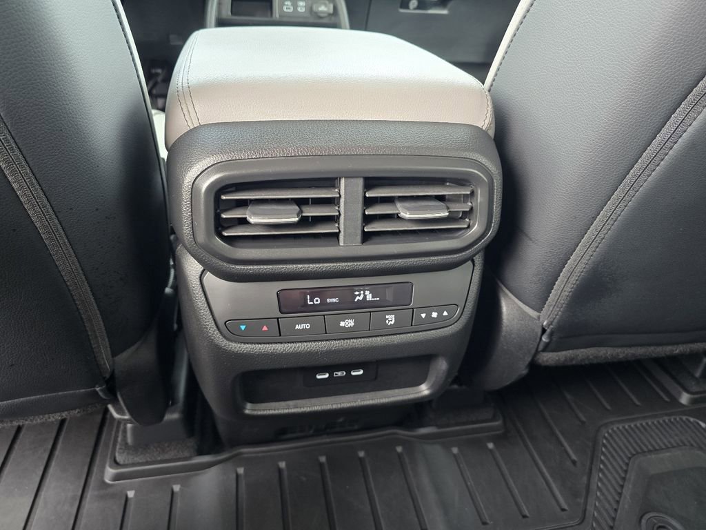 Certified 2025 Honda Pilot EX-L image 24