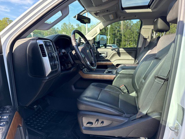 Used 2019 Chevrolet Silverado 3500 LTZ w/ Duramax Plus Package AWD/4WD image 17