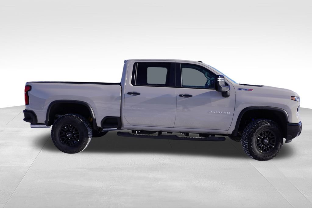 New 2026 Chevrolet Silverado 2500 ZR2 AWD/4WD image 2