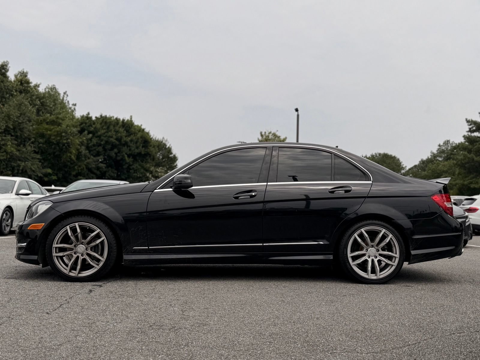 Used 2014 Mercedes-Benz C 250 Sedan image 2