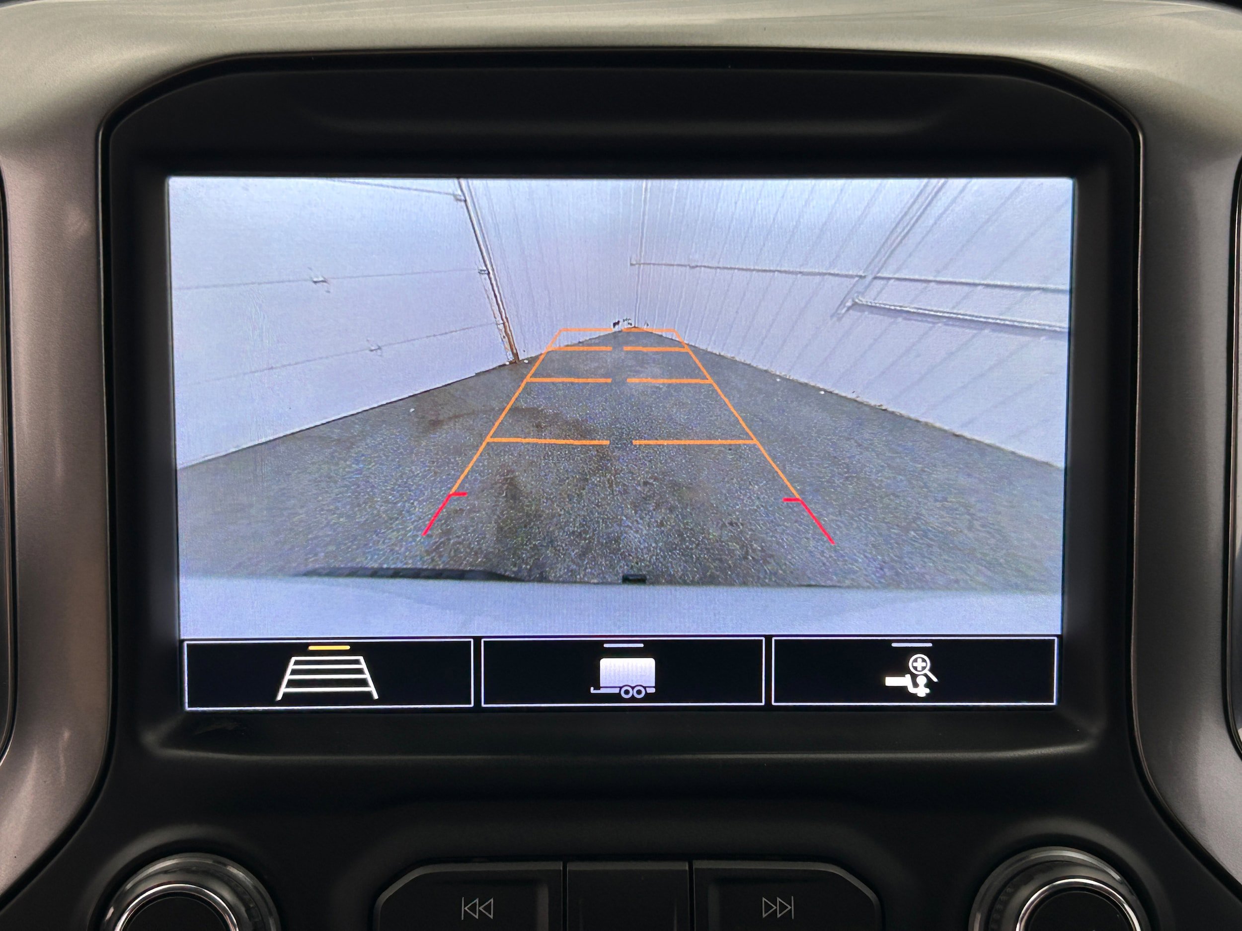 Used 2020 Chevrolet Silverado 1500 LT Trail Boss AWD/4WD image 9