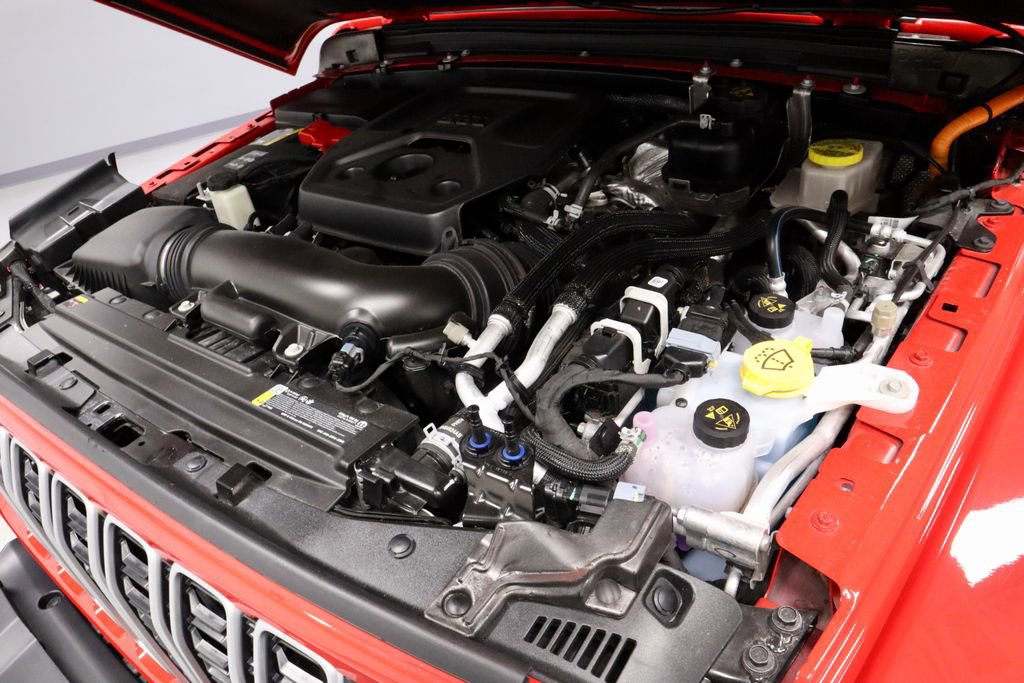 Used 2025 Jeep Wrangler Unlimited Sahara image 17