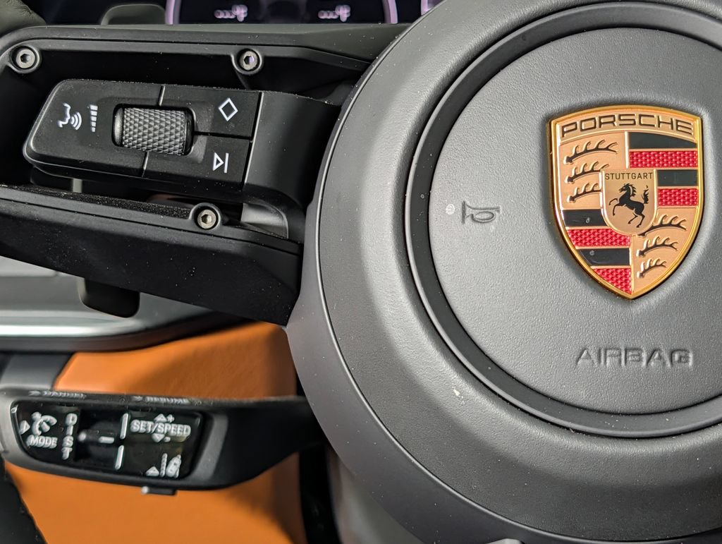 Certified 2025 Porsche 911 Carrera 4 GTS AWD/4WD image 36