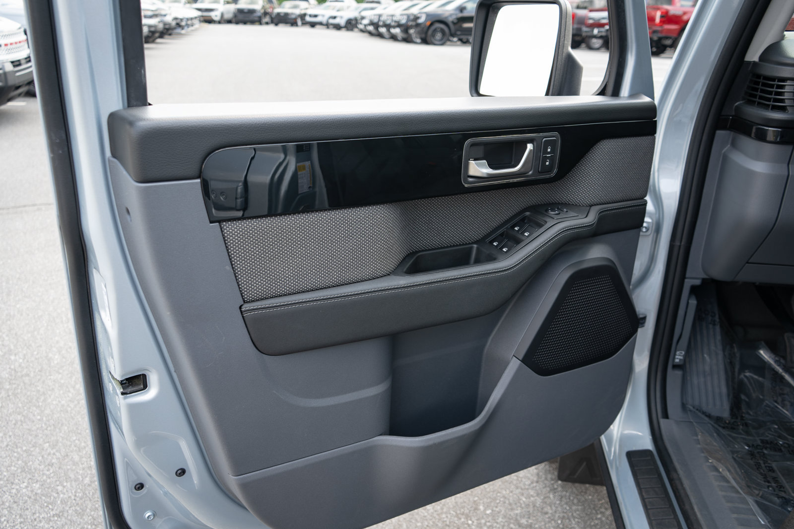 Used 2024 INEOS Grenadier Station Wagon AWD/4WD image 34