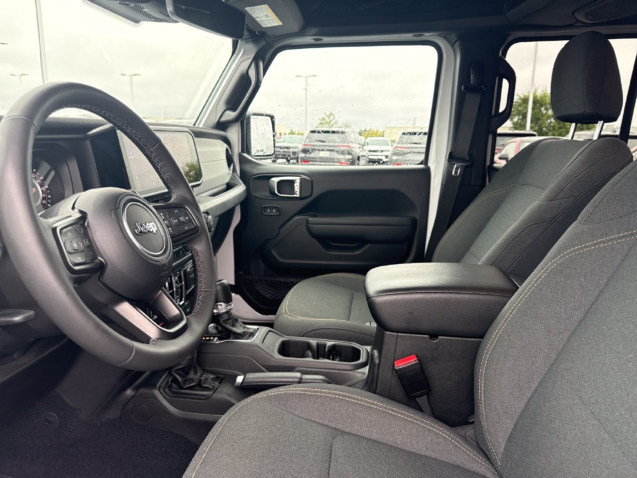 Used 2025 Jeep Gladiator Sport AWD/4WD image 12