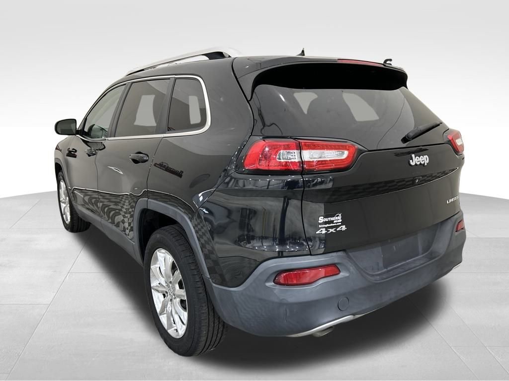 Used 2016 Jeep Cherokee Limited image 3