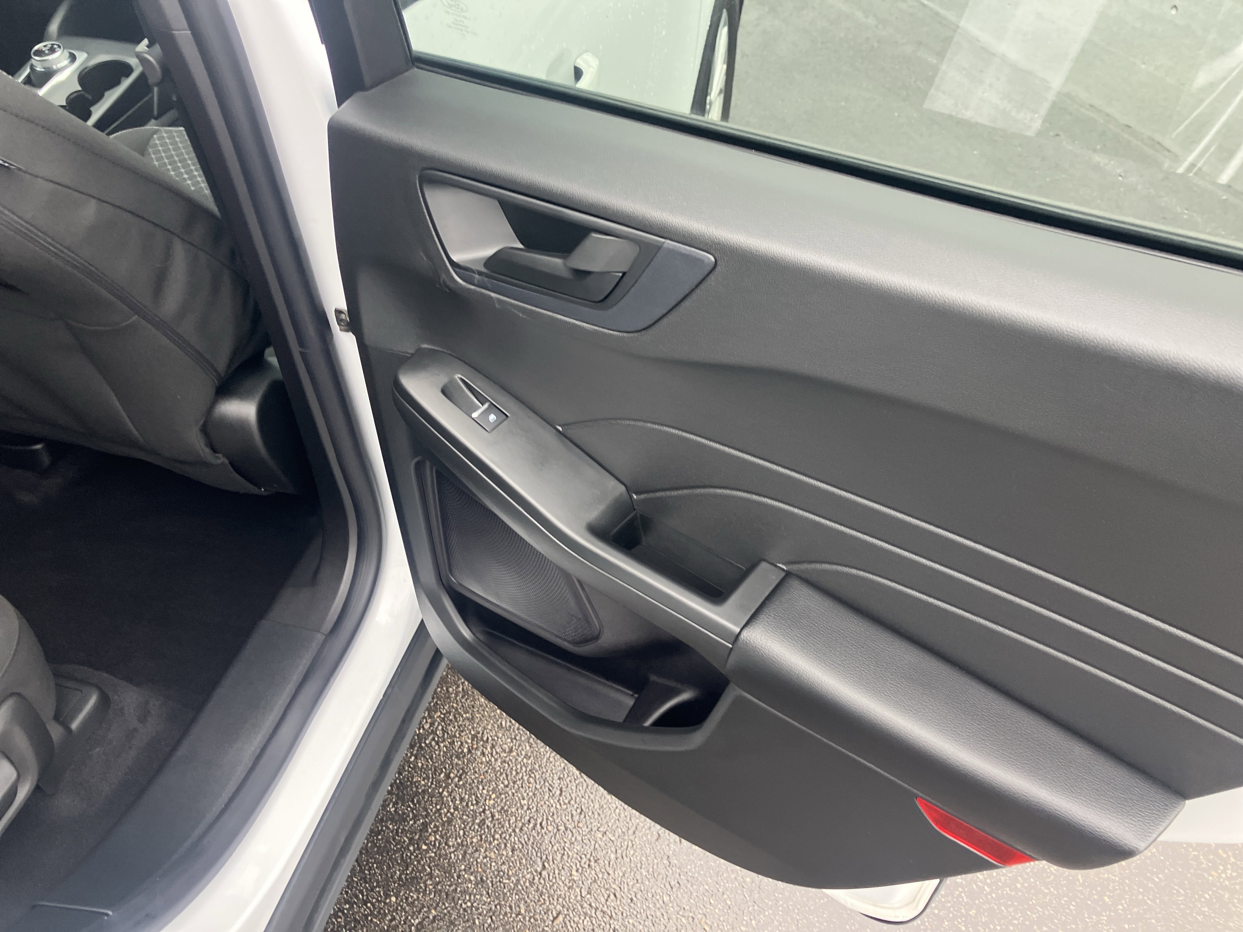 Used 2023 Ford Escape Active image 11