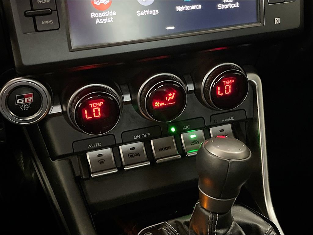 Used 2025 Toyota GR86 Premium w/ ALL Weather Mat Package (TMS) image 15
