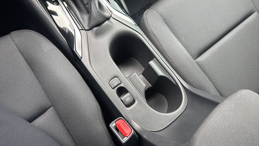 Used 2024 Toyota Corolla LE FWD image 35