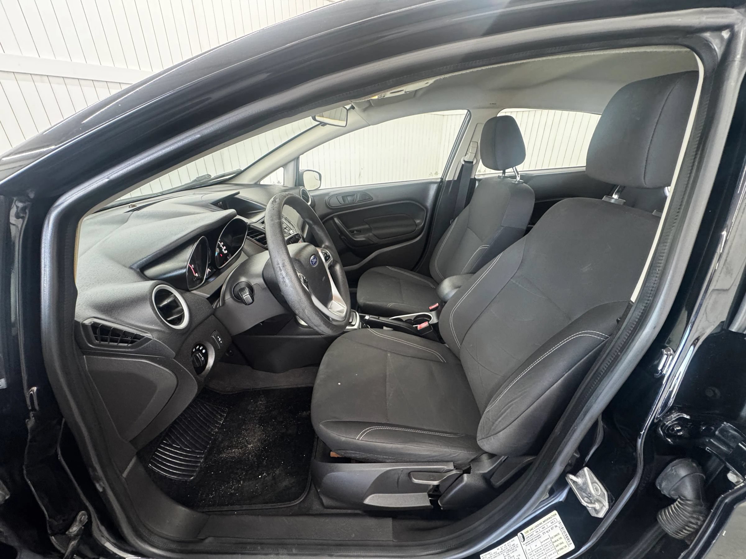 Used 2019 Ford Fiesta SE FWD image 9