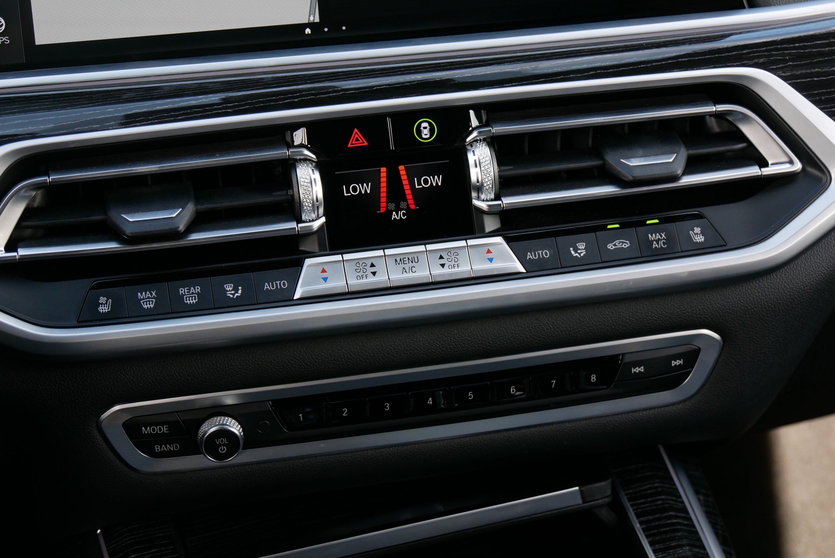 Used 2022 BMW X7 M50i AWD/4WD image 20