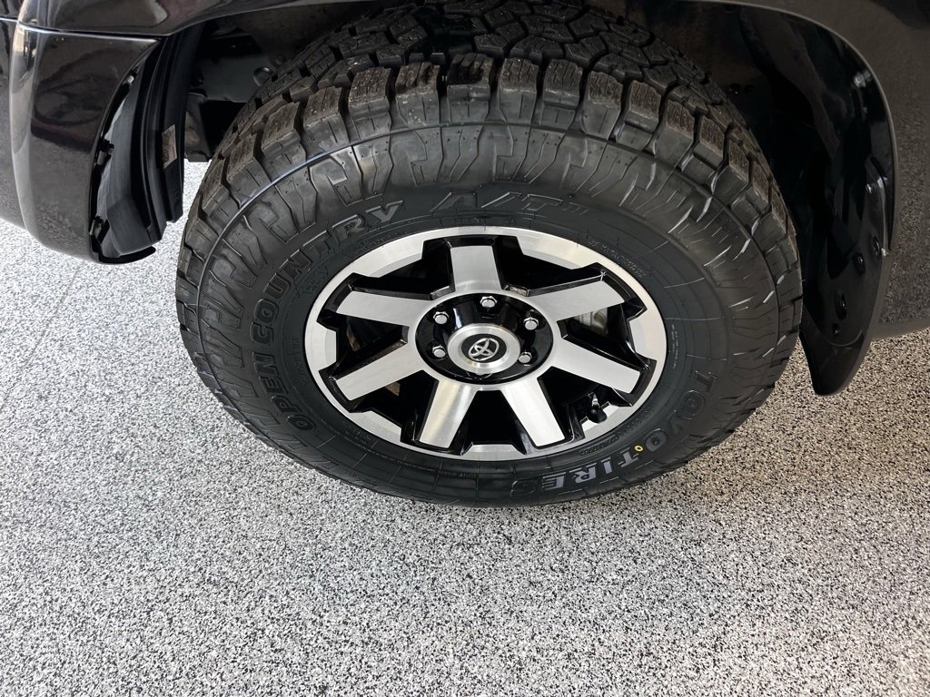 Used 2020 Toyota 4Runner TRD Off-Road Premium image 9
