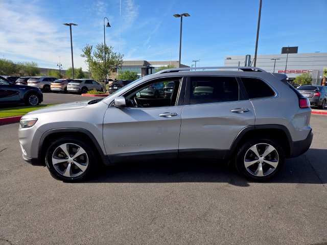 Used 2019 Jeep Cherokee Limited FWD image 3
