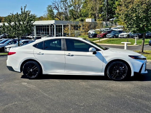 Used 2025 Toyota Camry SE w/ Multimedia Upgrade Package FWD image 7