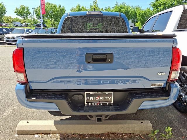Used 2019 Toyota Tacoma TRD Sport AWD/4WD image 4