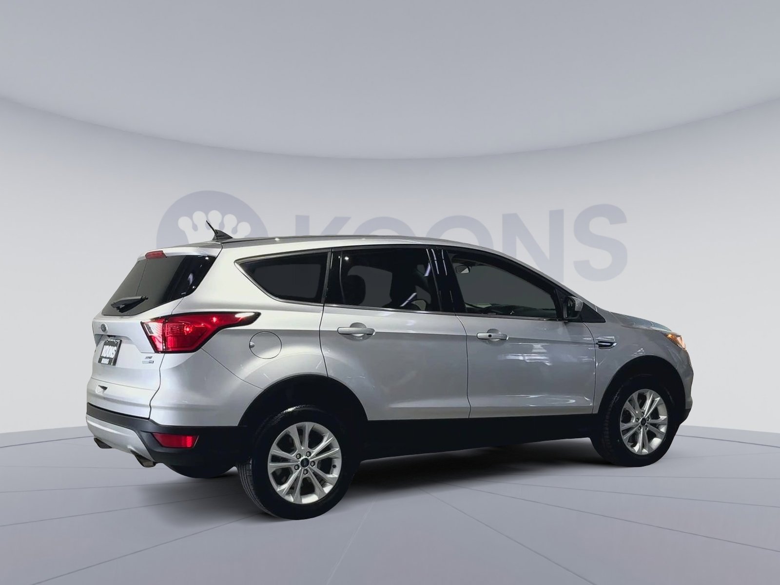 Used 2019 Ford Escape SE image 11