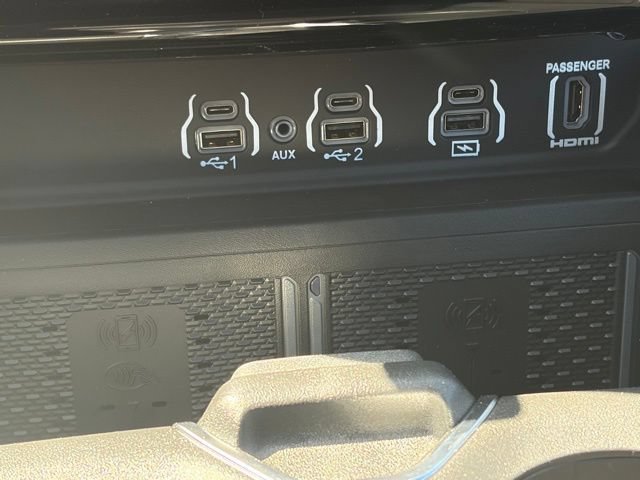 New 2026 RAM 1500 Laramie AWD/4WD image 23