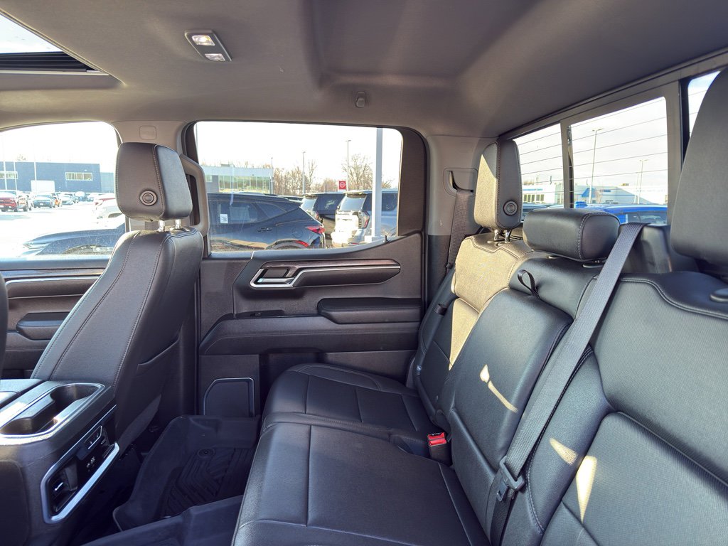 Used 2022 Chevrolet Silverado 1500 LTZ w/ LTZ Premium Package image 33