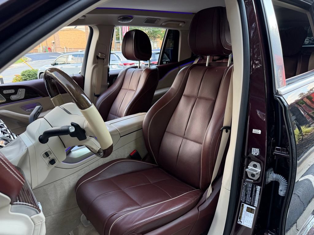 Used 2022 Mercedes-Benz Maybach GLS 600 4MATIC image 26