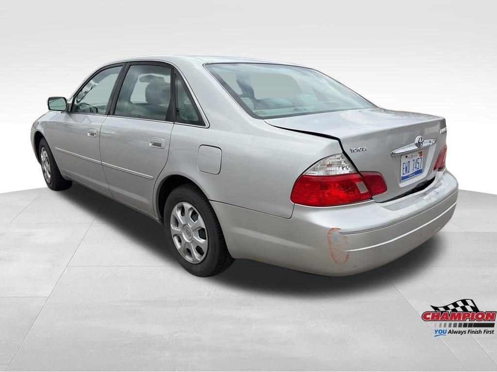 Used 2004 Toyota Avalon XL FWD video 3