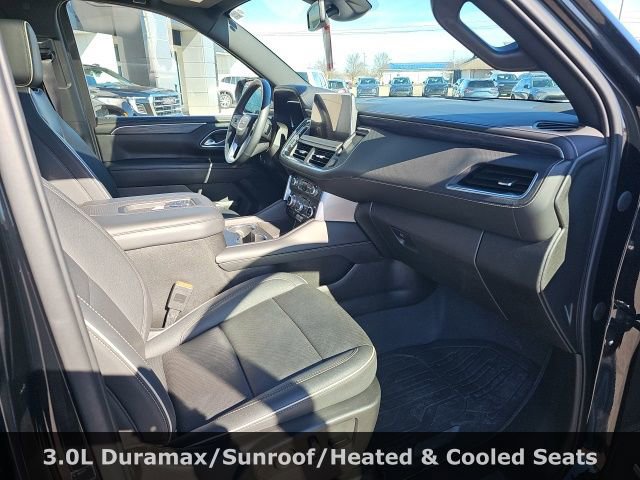 Used 2023 GMC Yukon XL SLT w/ SLT Premium Package image 40