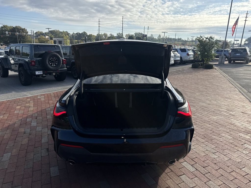 Used 2024 BMW 430i Coupe w/ M Sport Package RWD image 29