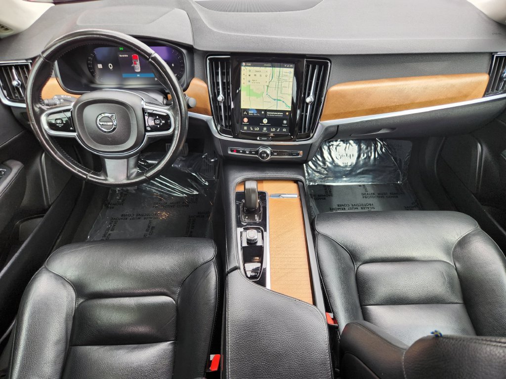 Used 2022 Volvo S90 B6 Momentum AWD/4WD image 16