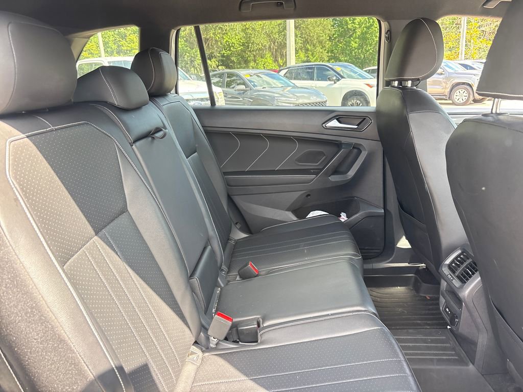 Used 2022 Volkswagen Tiguan SE R-Line FWD image 29