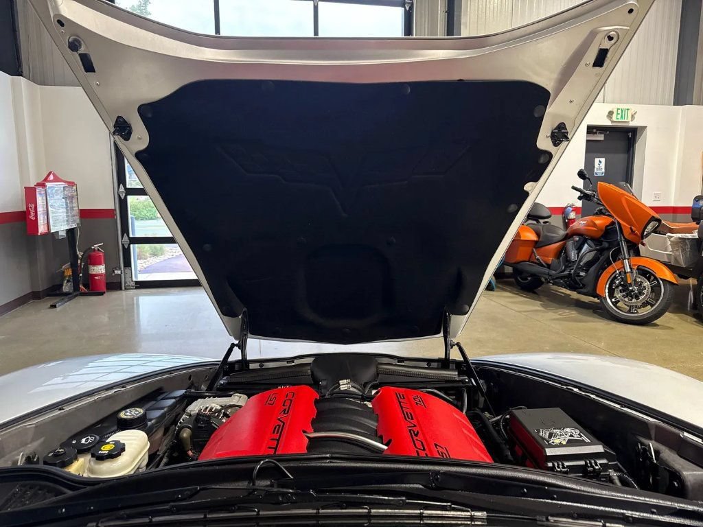 Used 2007 Chevrolet Corvette Z06 w/ Preferred Equipment Group RWD image 9