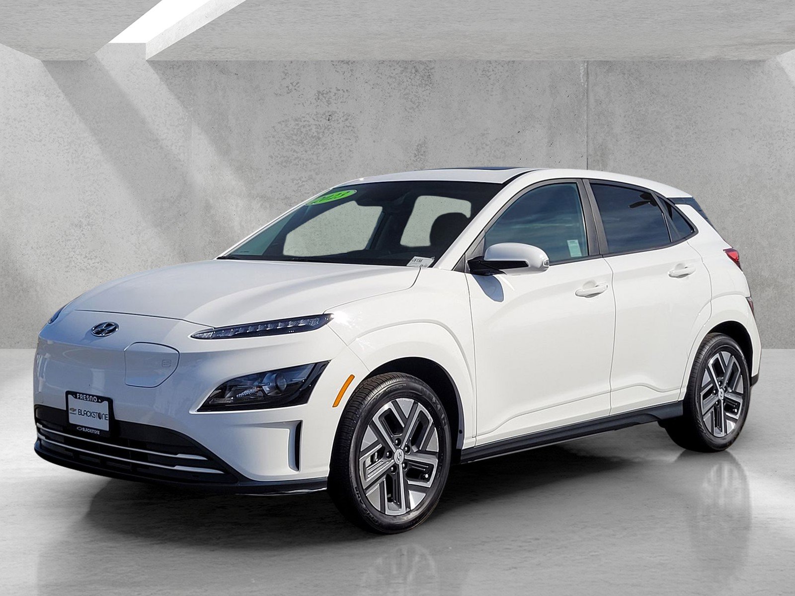 Used 2023 Hyundai Kona SEL image 8