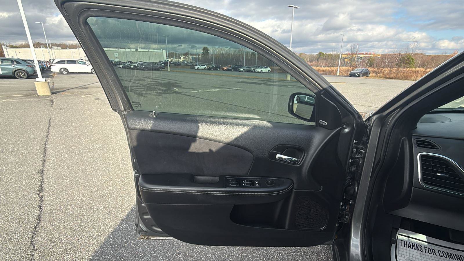 Used 2013 Chrysler 200 Limited w/ Sun/Sound Group image 25