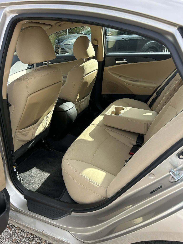 Used 2011 Hyundai Sonata GLS image 14