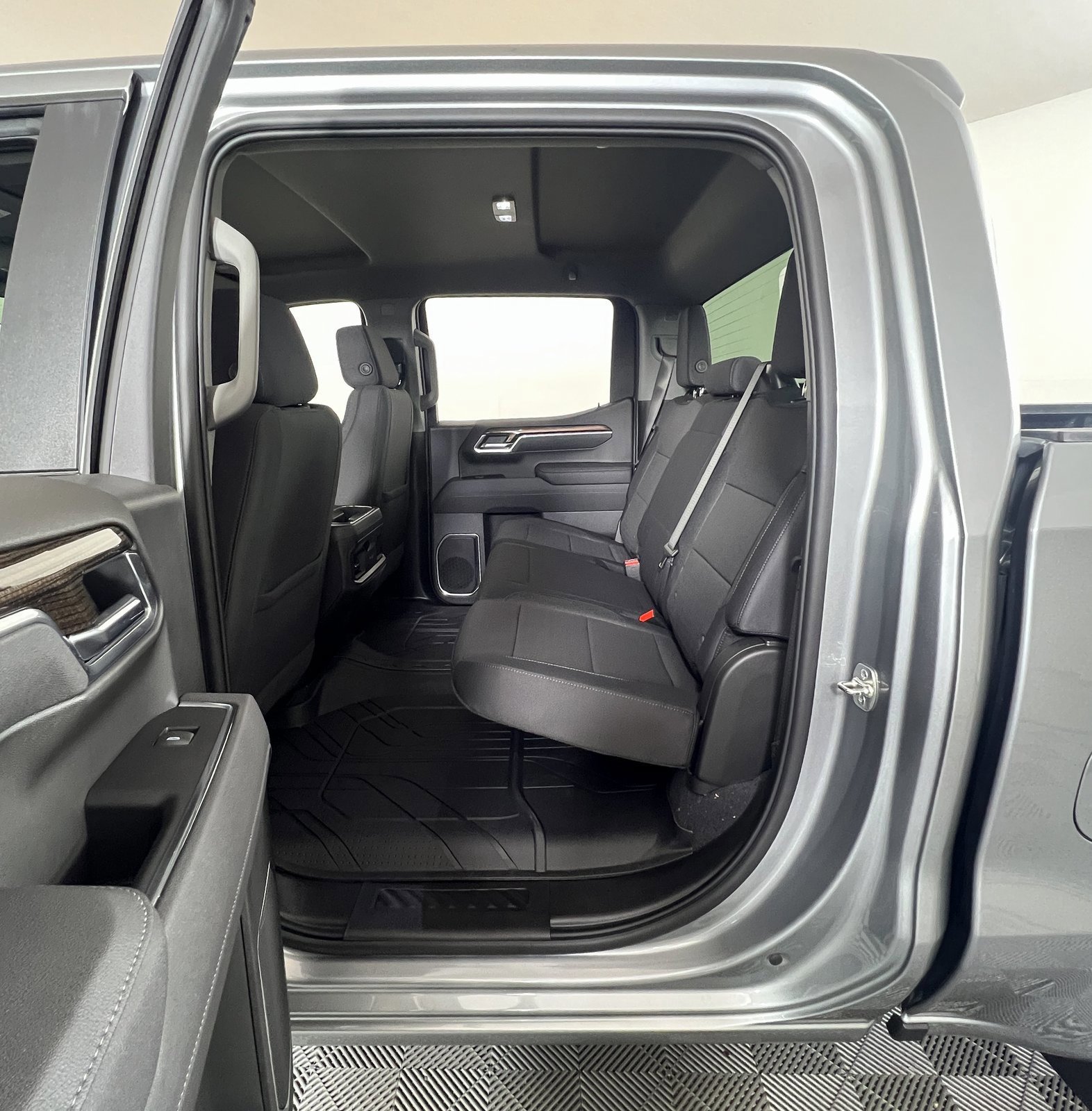 New 2025 Chevrolet Silverado 1500 LT w/ Protection Package image 7