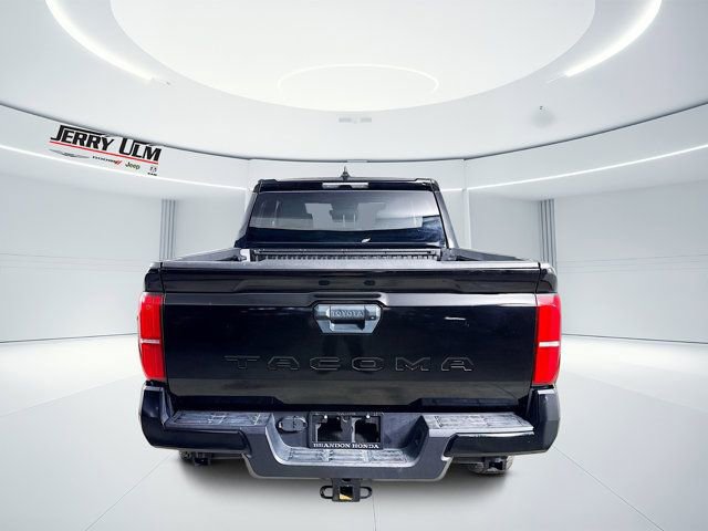 Used 2024 Toyota Tacoma TRD Off-Road image 4