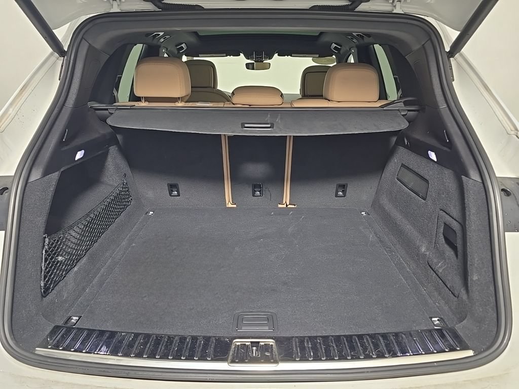Certified 2023 Porsche Cayenne Platinum Edition AWD/4WD image 13