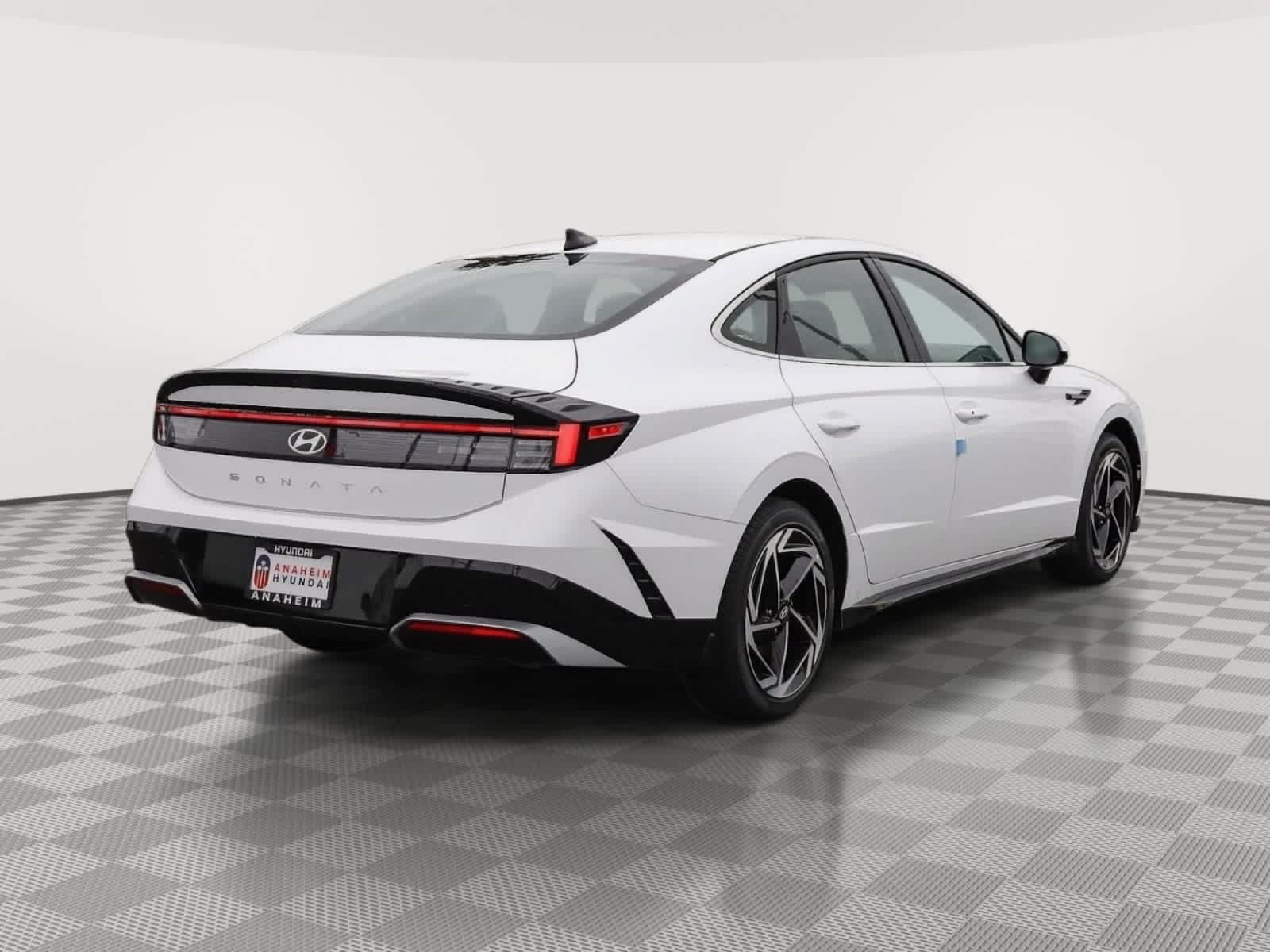 New 2026 Hyundai Sonata SEL FWD image 7