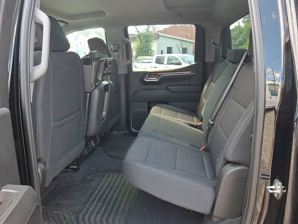 Certified 2023 Chevrolet Silverado 1500 LT AWD/4WD image 10