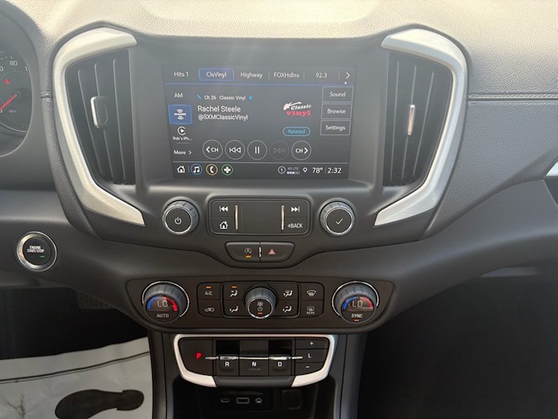 Used 2022 GMC Terrain SLT AWD/4WD image 12